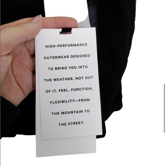 NWT Lululemon Jacket - Picture 7 of 13